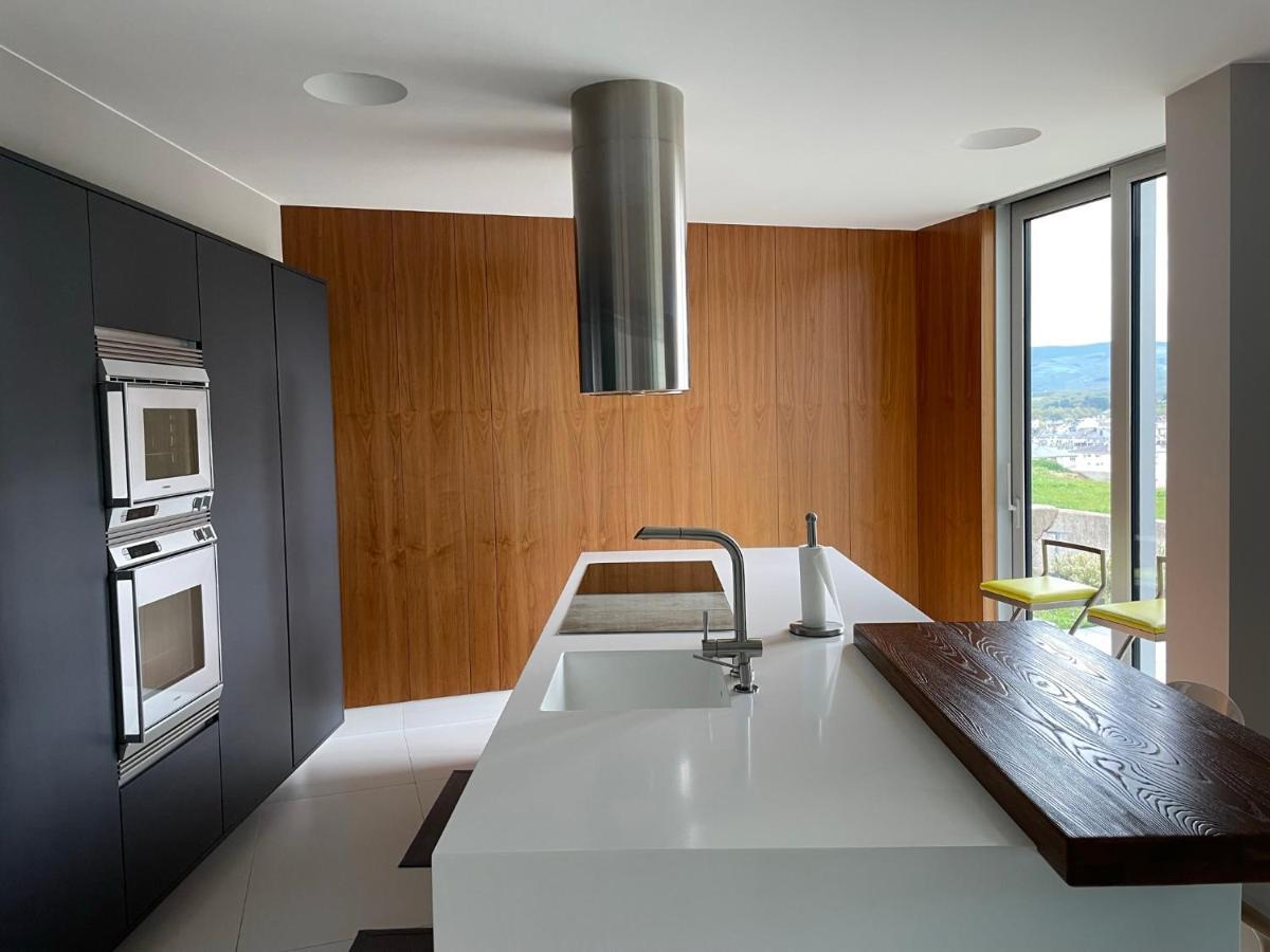 Tres Prismas Exclusive Villa Sarria Exterior photo